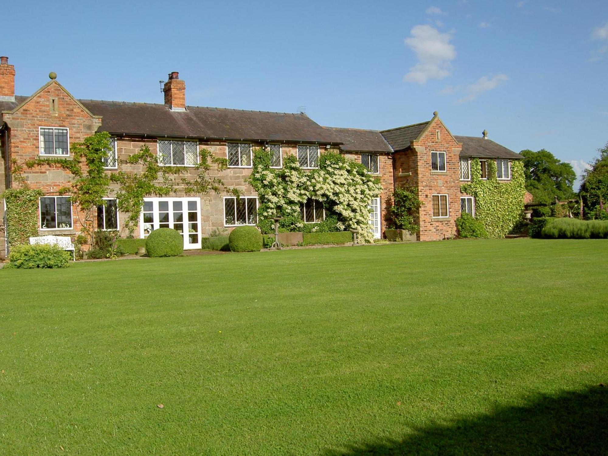 Bed and Breakfast Manor Farm Egerton Malpas  Номер фото